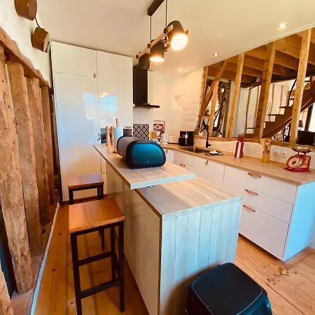 Les Volets Bleus Casa de Férias *