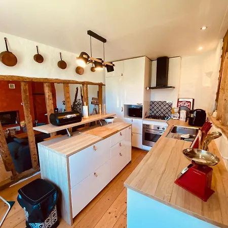 Les Volets Bleus Casa de Férias *