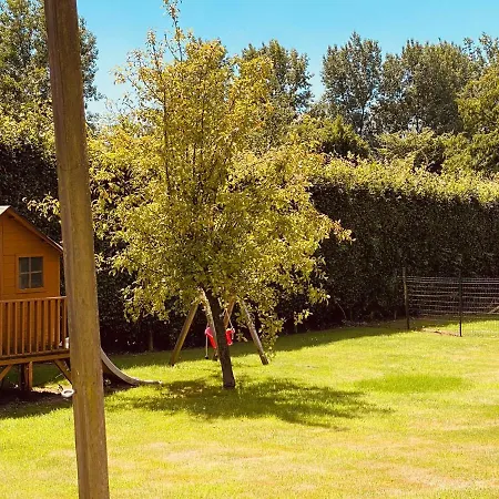 Les Volets Bleus Casa de Férias Cormont