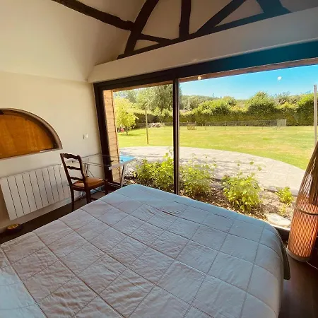 Les Volets Bleus * Cormont